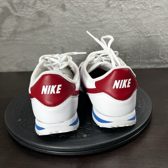 Nike Youth Sz 7 Womens Sz 8.5 Cortez Basic Leather Forrest Gump White Red Shoes - Picture 2 of 10
